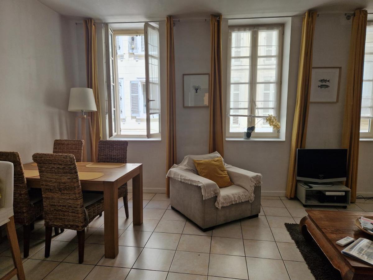 2 Pieces Dans Le Centre Avec Petite Terrasse 3*** Lägenhet Marseille Exteriör bild
