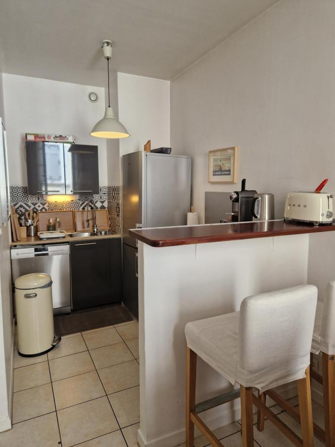 2 Pieces Dans Le Centre Avec Petite Terrasse 3*** Lägenhet Marseille Exteriör bild